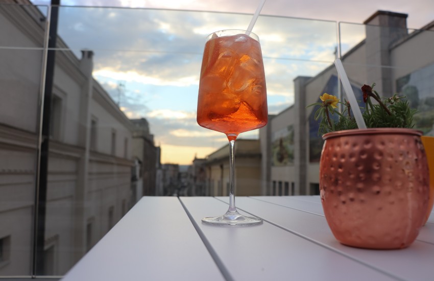 Drink con vista mozzafiato al Monun